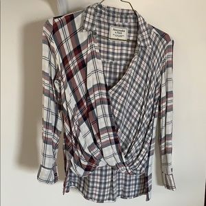 Abercrombie & Fitch plaid blouse
